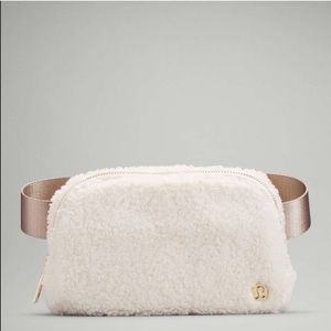 Lululemon fleece sherpa belt bag white natural gold Fanny pack
